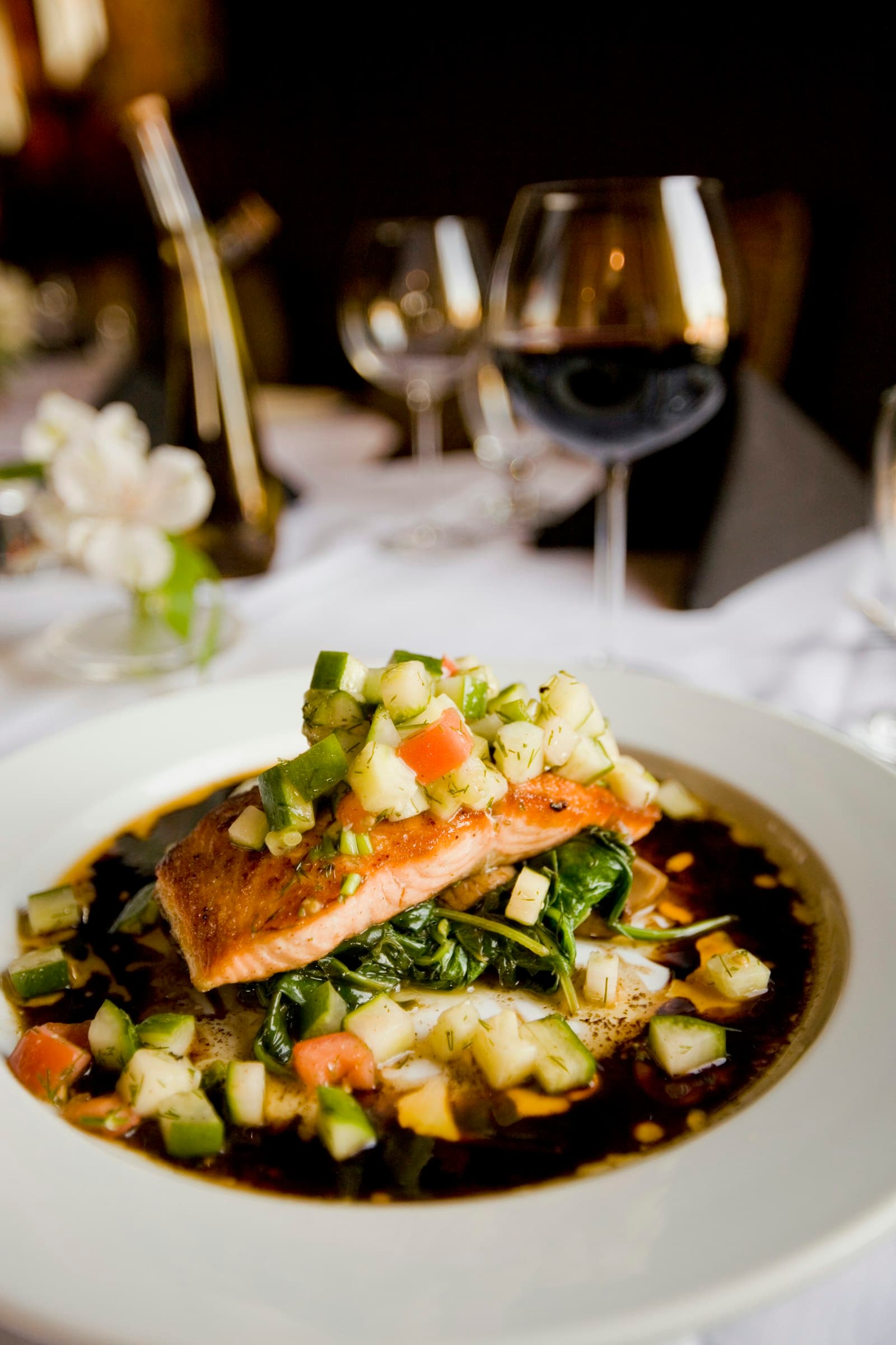 Grilled salmon with vegetables